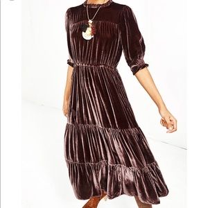 Ulla Johnson velvet midi dress